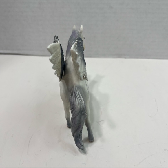 SCHLEICH star Pegasus mare, Pegasus and moon unicorn stallion horses toys - Picture 10 of 16